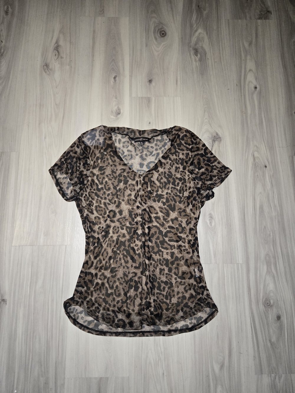 VTG Almost Famous Leopard Print Mesh Top XL Y2K Sheer Animal Print V-Neck